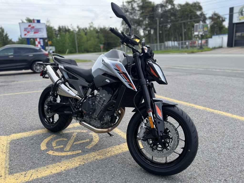 KTM 790 Duke 2024