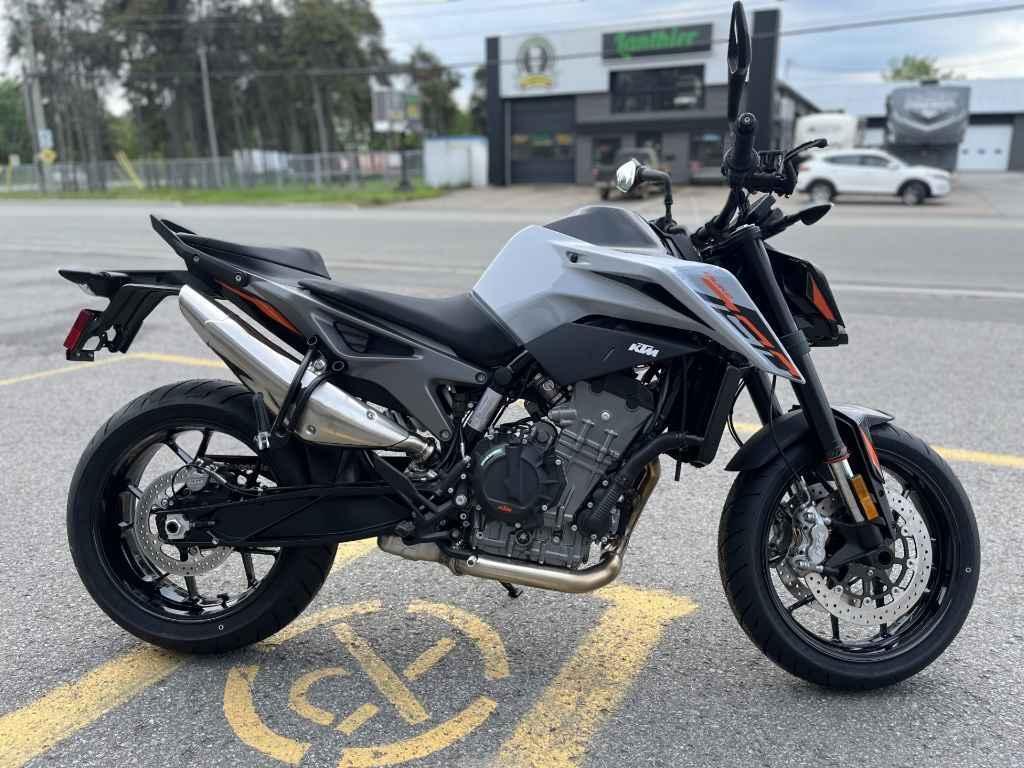 KTM 790 Duke 2024