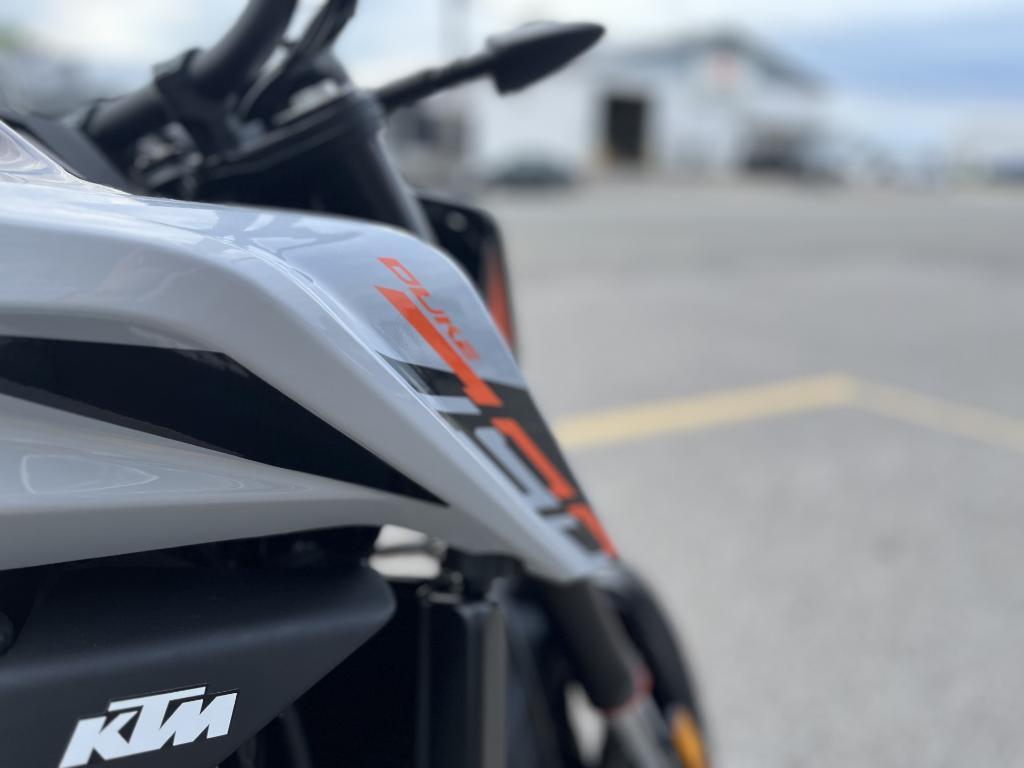 KTM 790 Duke 2024