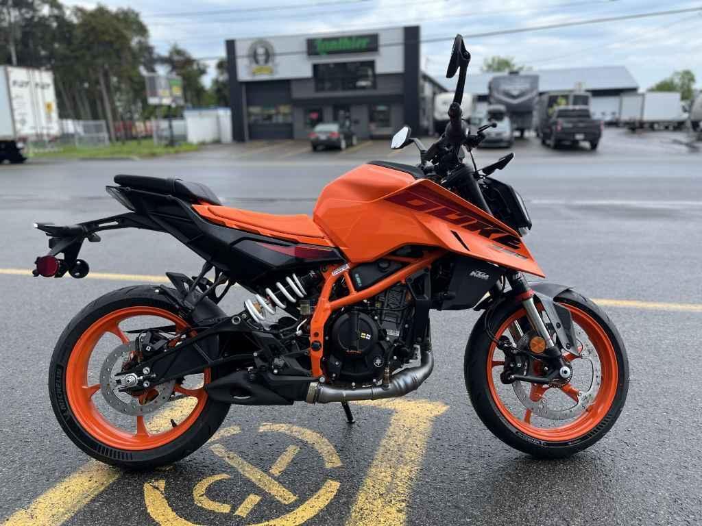 KTM 390 Duke 2024