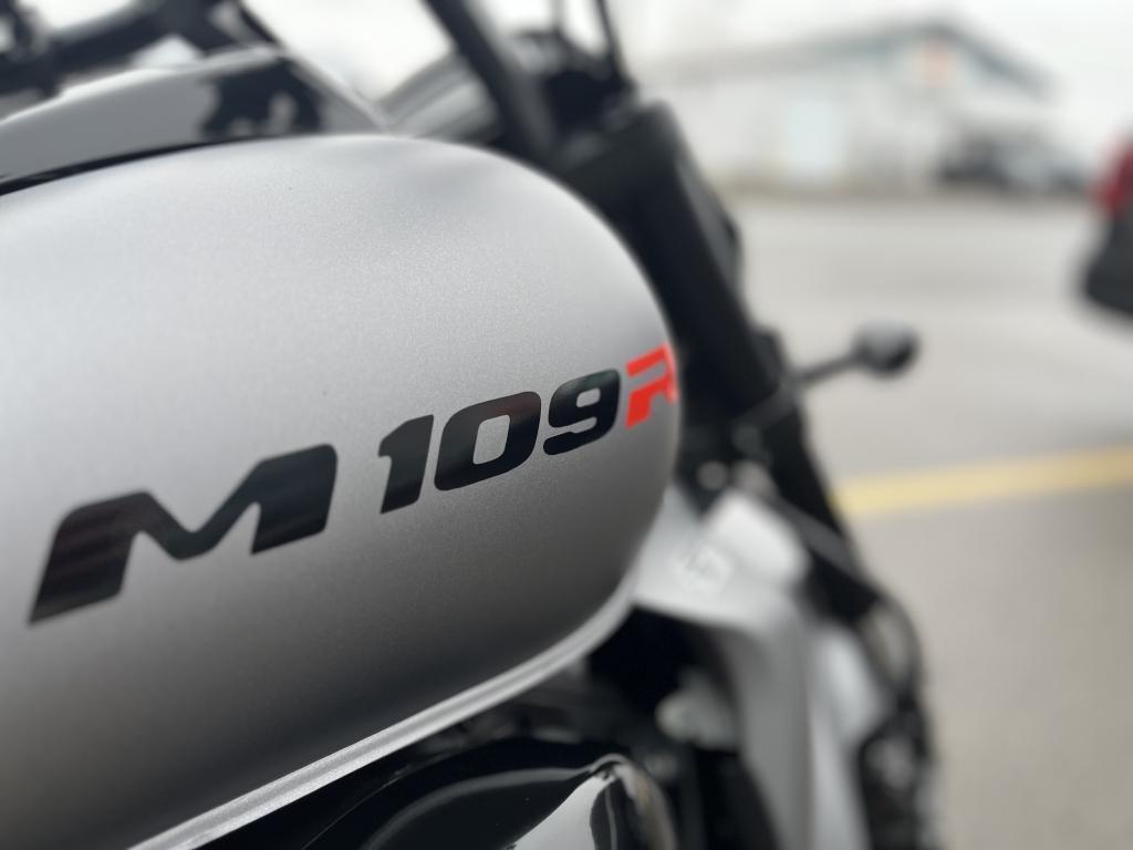 Suzuki M109 R 2016