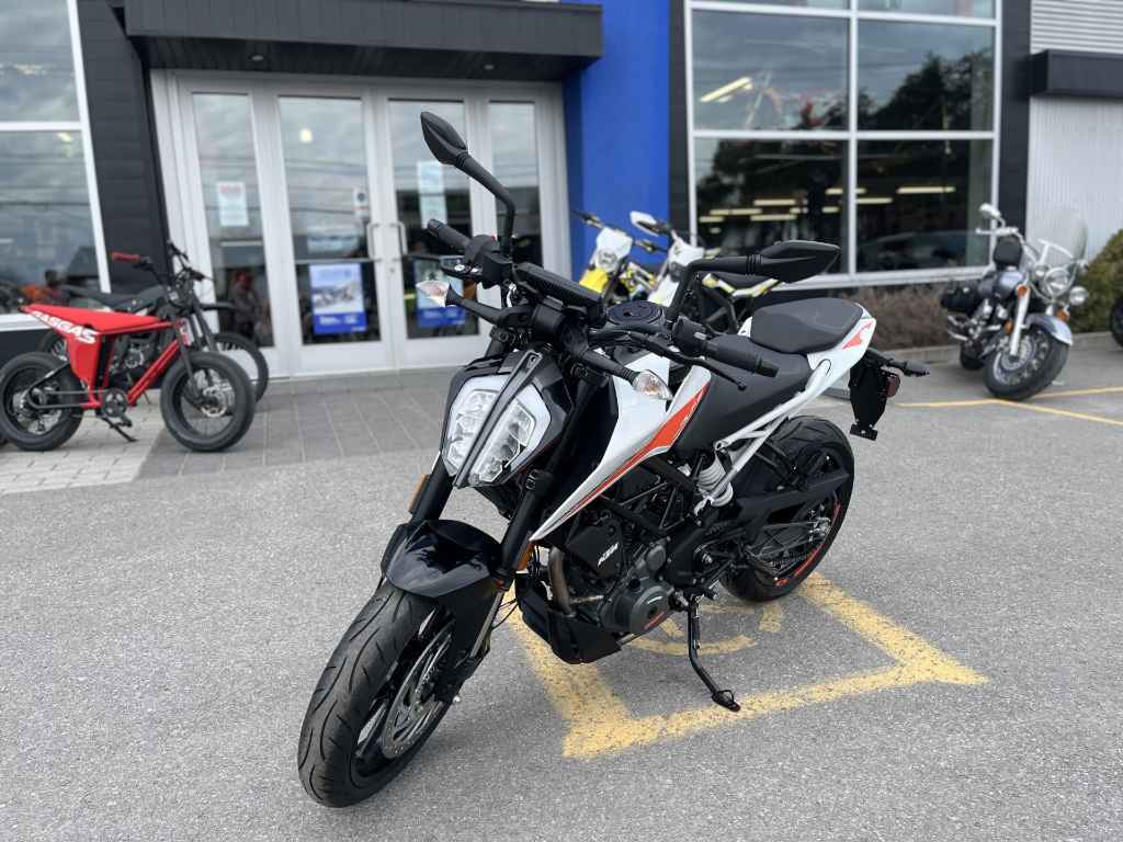 KTM 390 Duke 2022