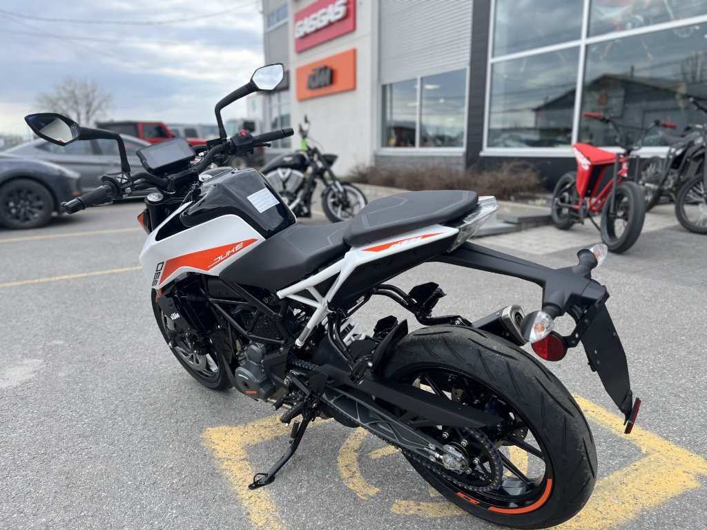 KTM 390 Duke 2022