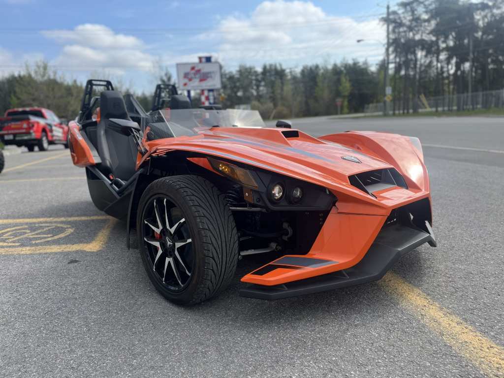 Polaris SLINGSHOT R MANUEL 2023