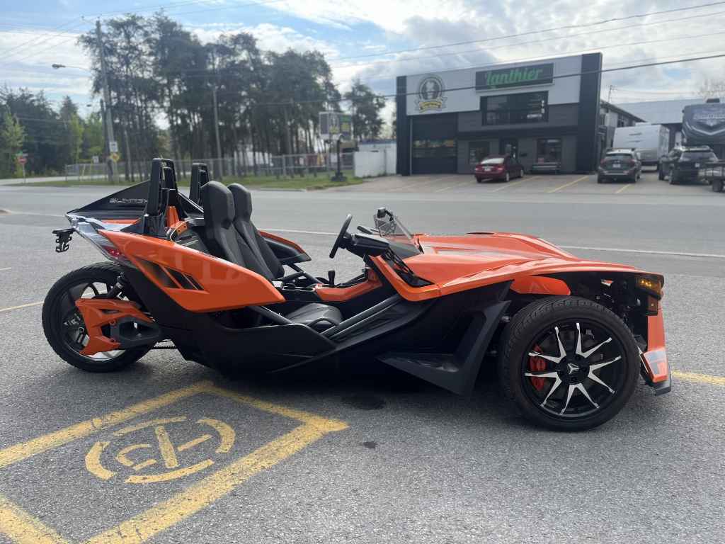 Polaris SLINGSHOT R MANUEL 2023