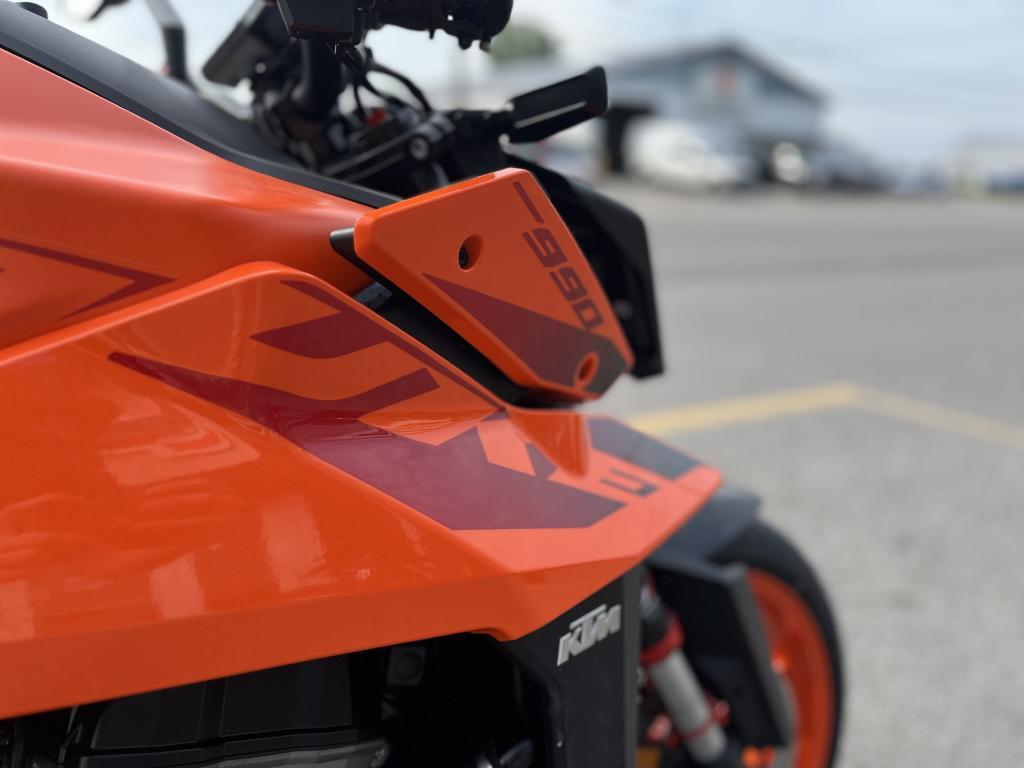 KTM 990 DUKE 2024