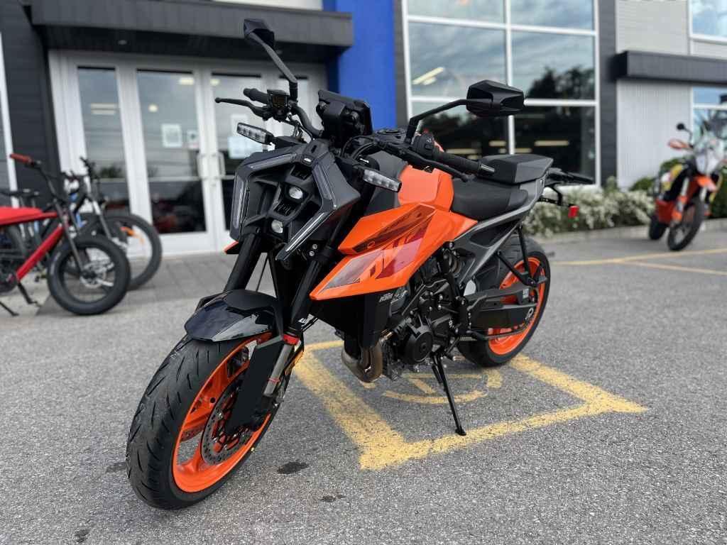 KTM 990 DUKE 2024