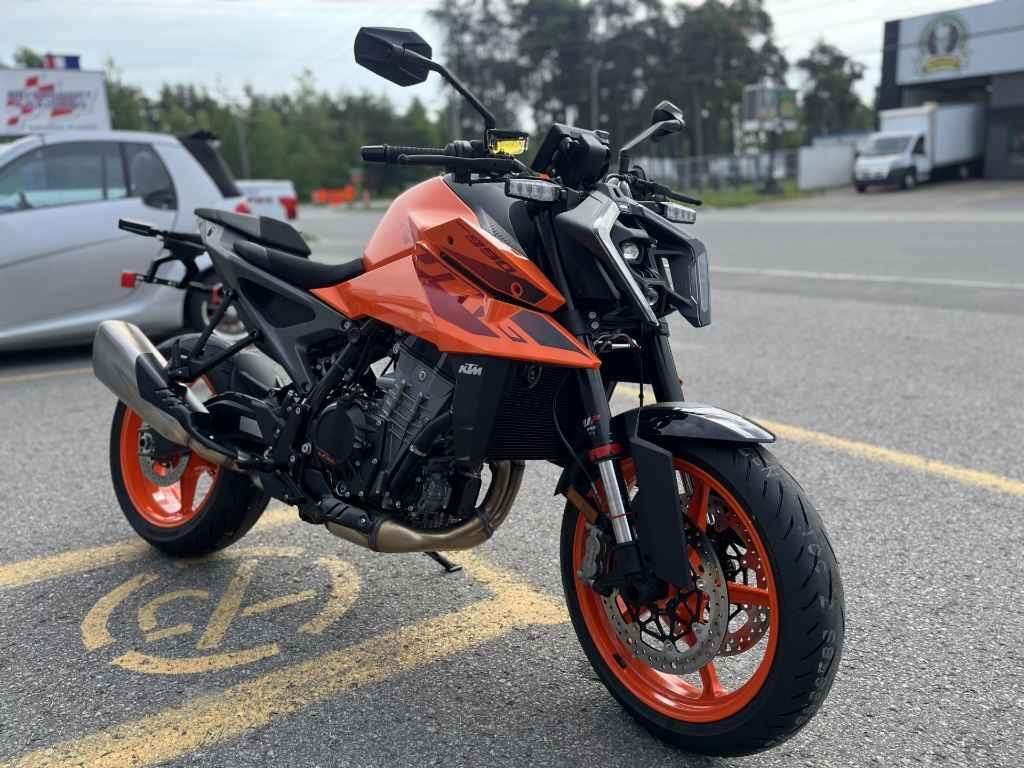 KTM 990 DUKE 2024