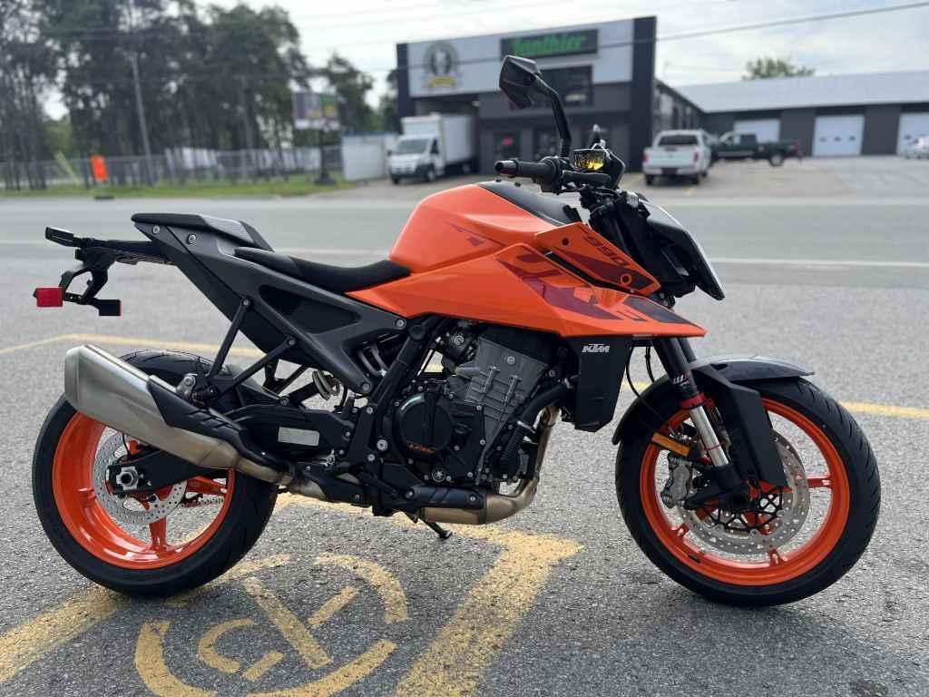 KTM 990 DUKE 2024