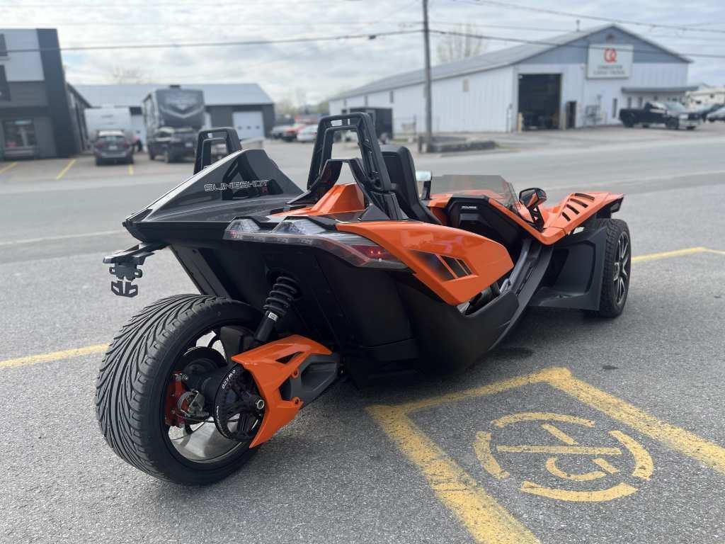 Polaris SLINGSHOT R MANUEL 2023