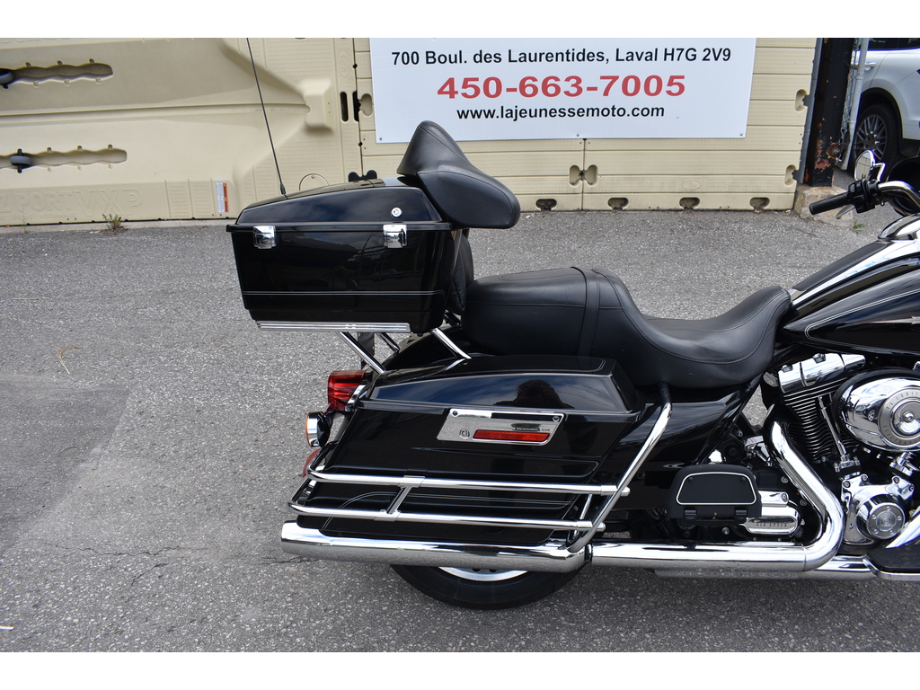 Harley-Davidson FLHTC Electra Glide Classic 2011