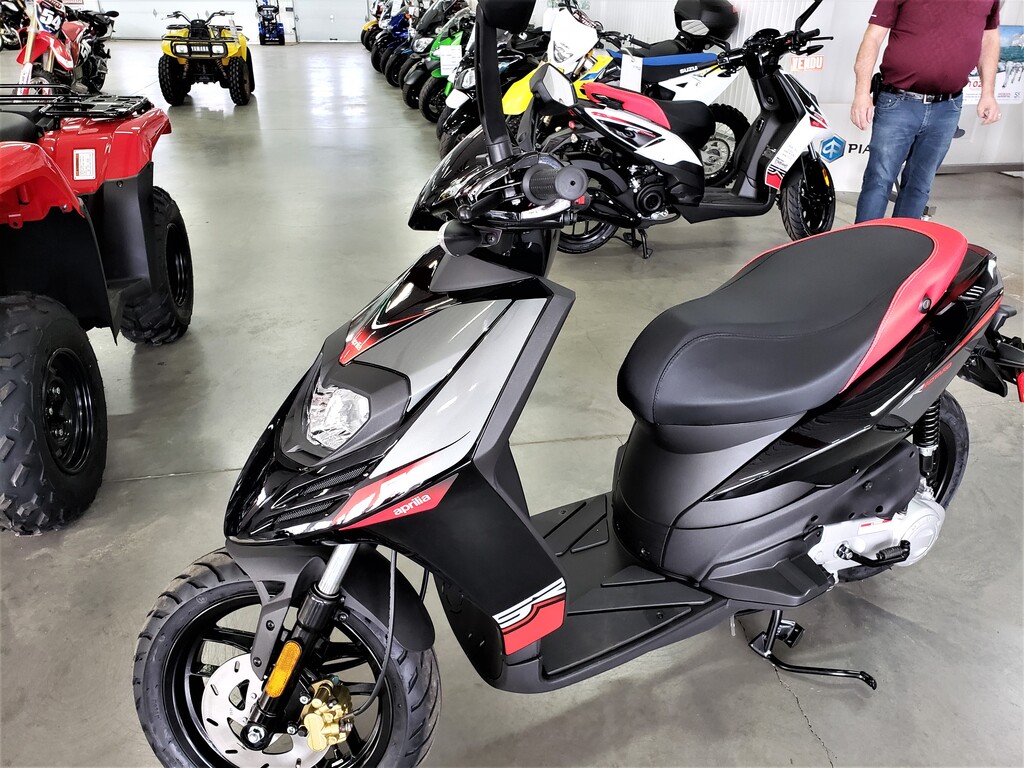 Aprilia SR 50 MT 4T 2023