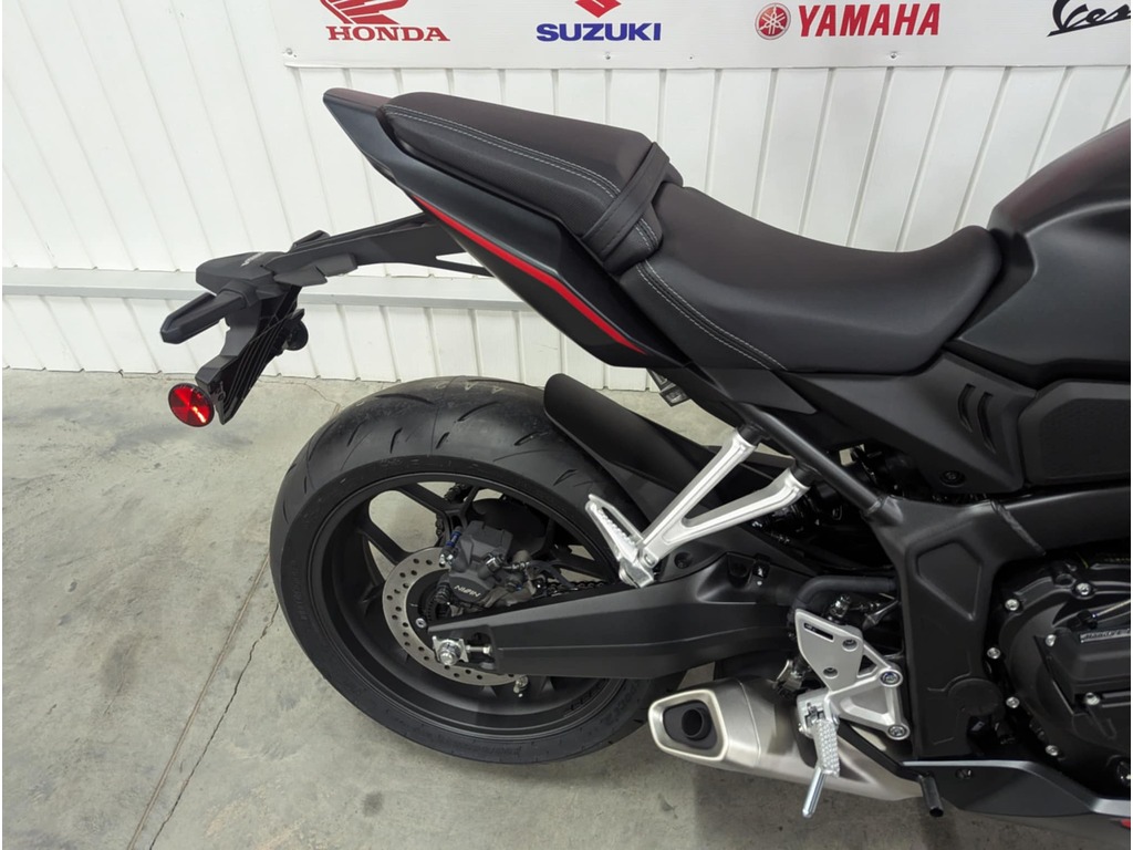 Honda CBR650R 2024