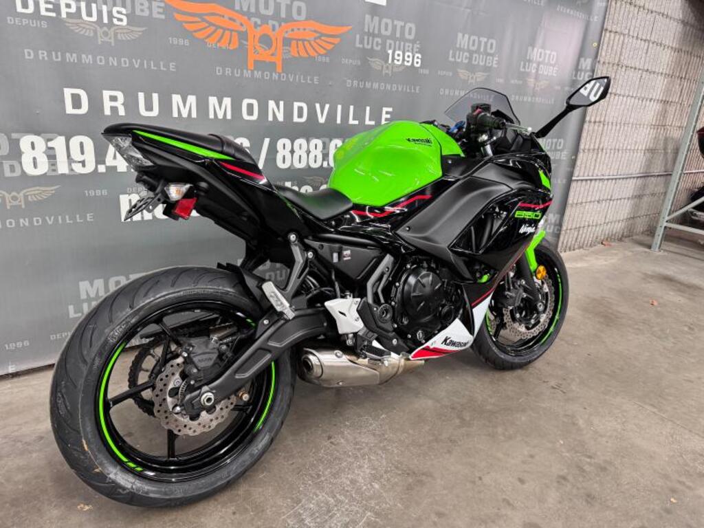 Kawasaki Ninja 650 ABS 2022