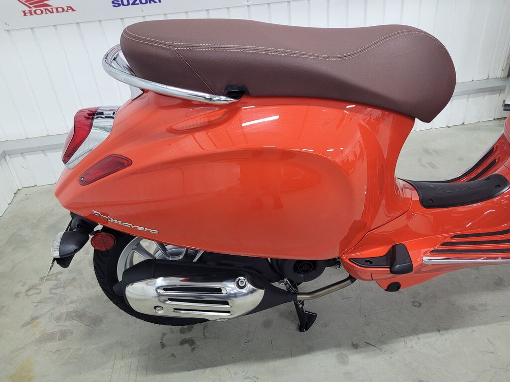 Vespa Primavera 50 2022