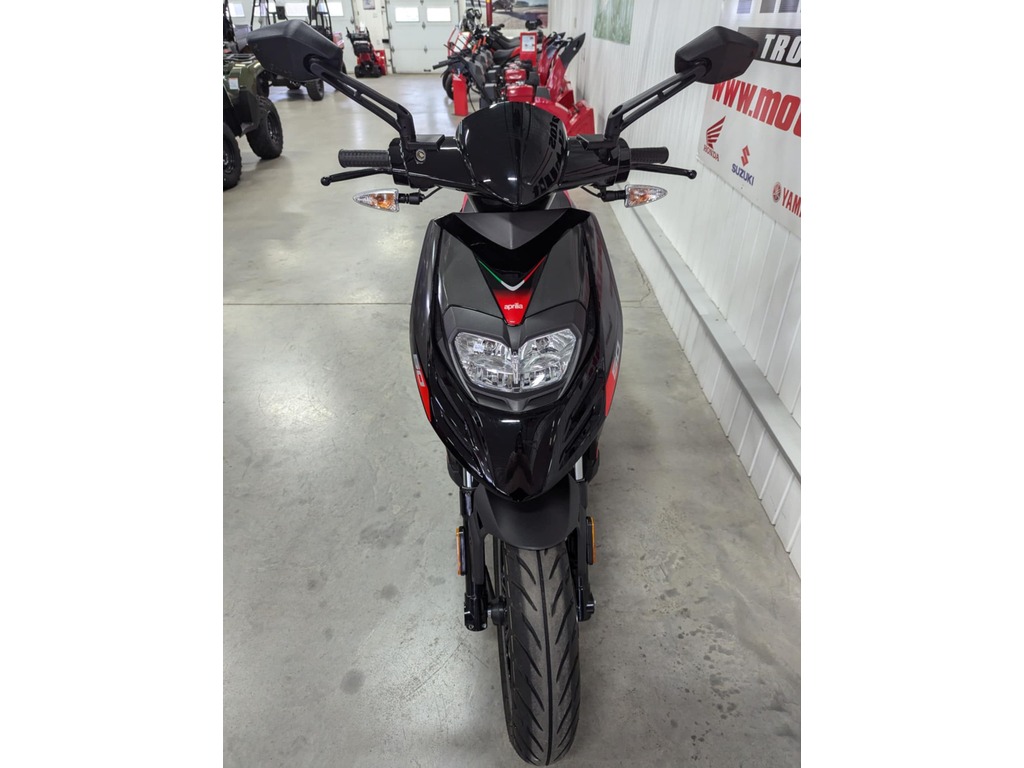 Aprilia SR 50 2023