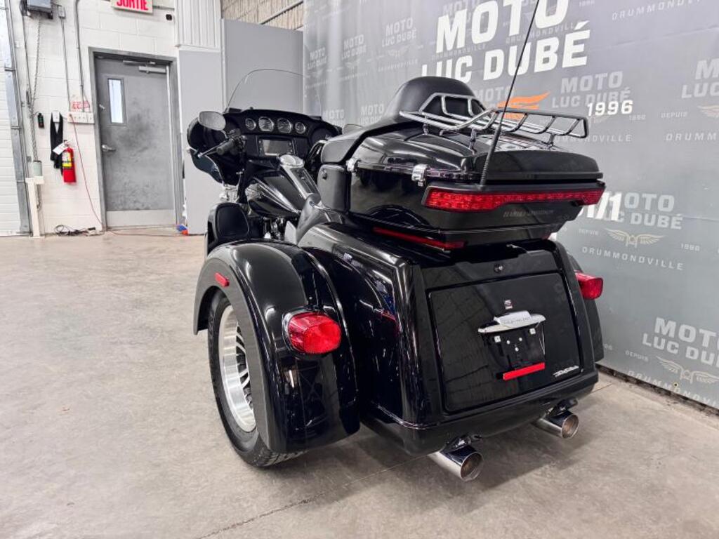 Harley-Davidson FLHTCUTG Tri Glide Ultra 2016