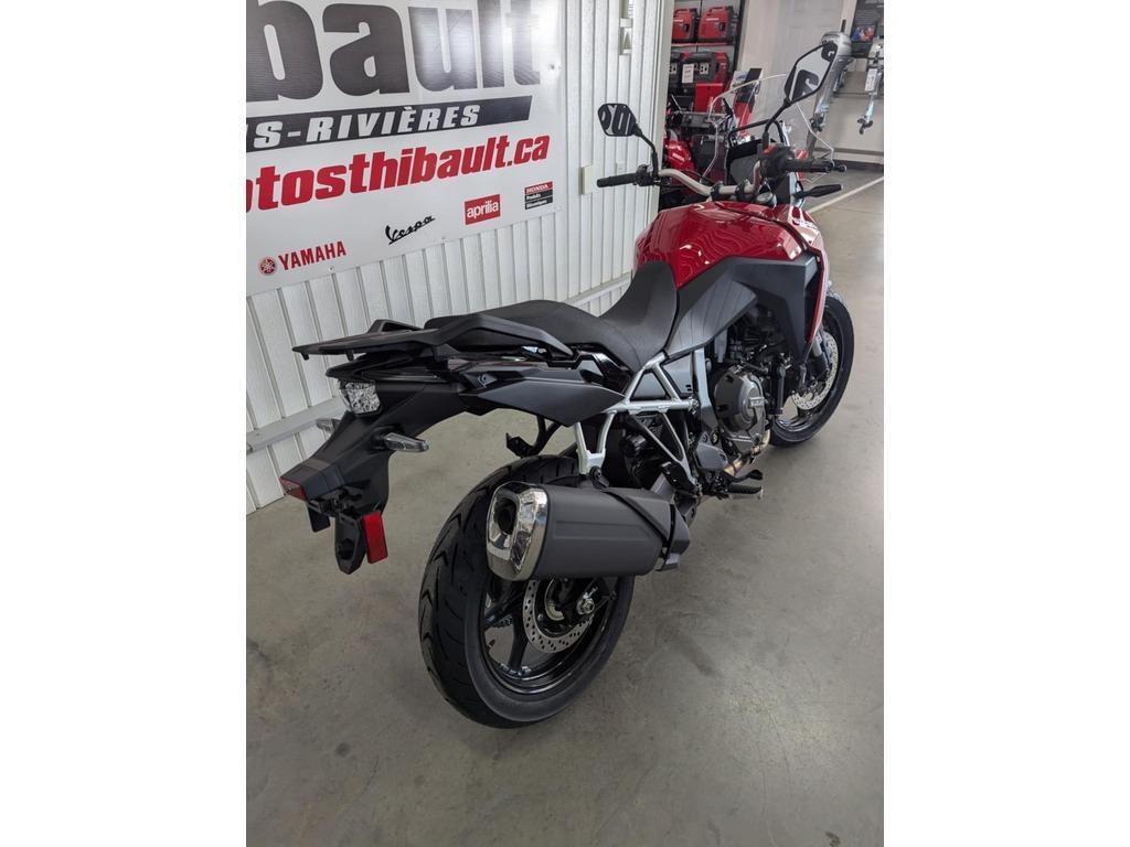 Suzuki V-STROM 800 2025