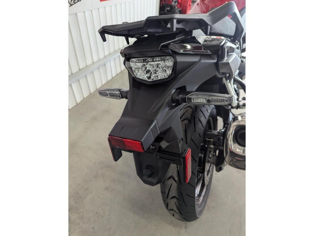 Suzuki V-STROM 800 2025