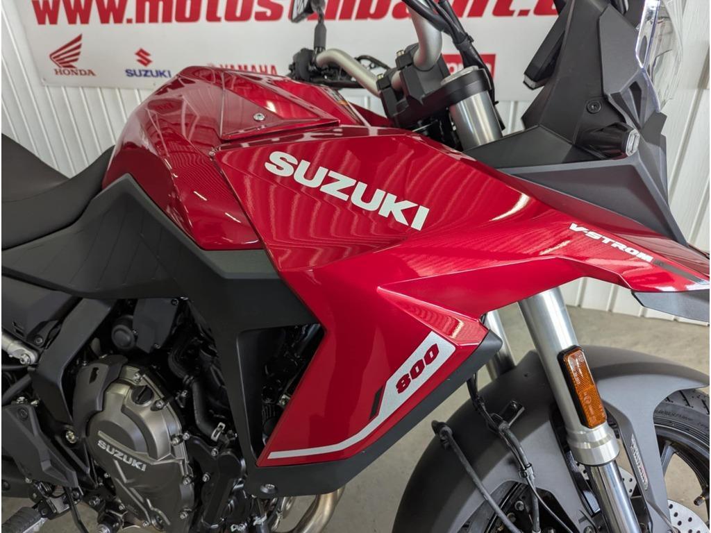 Suzuki V-STROM 800 2025