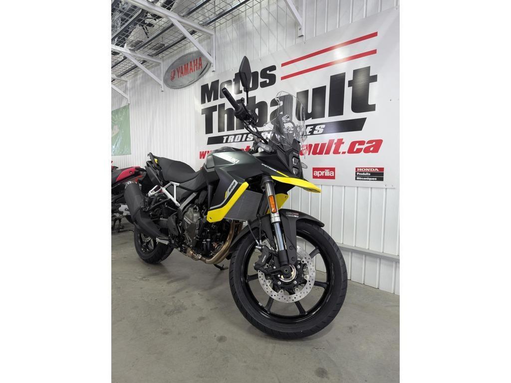 Suzuki V-STROM 800 2025