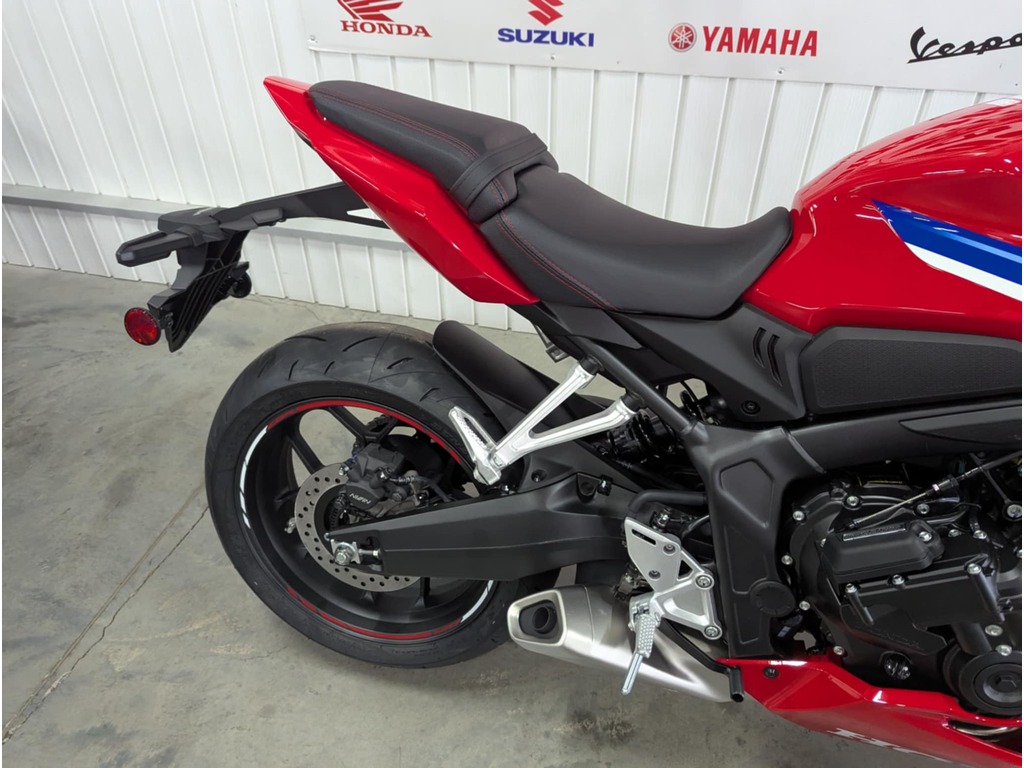 Honda CBR650R 2025