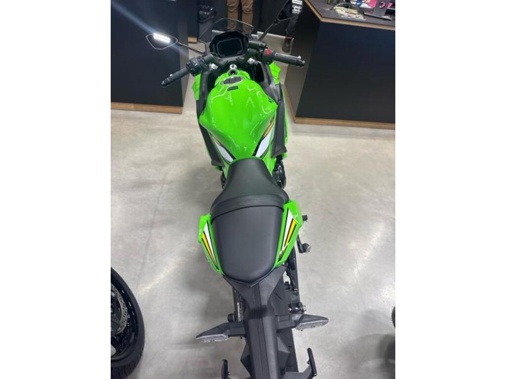 Kawasaki Ninja 650 KRT 2025