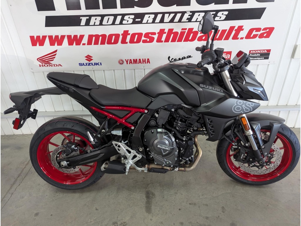 Suzuki GSX-8S 2025