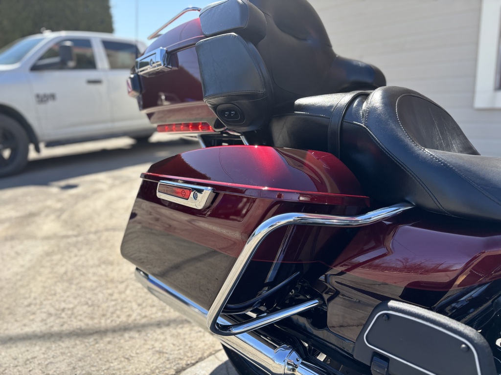 Harley-Davidson FLHTK Electra Glide Ultra Limited 2014