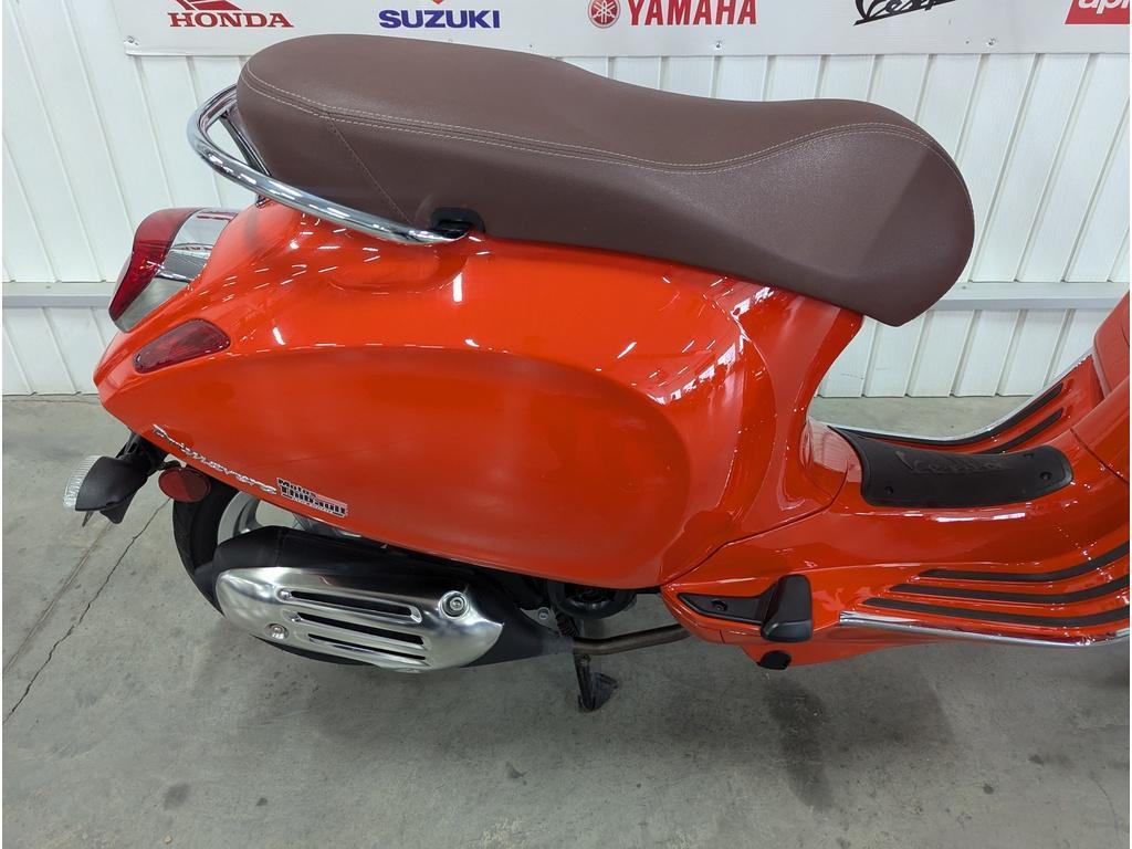 Vespa Primavera 50 2022