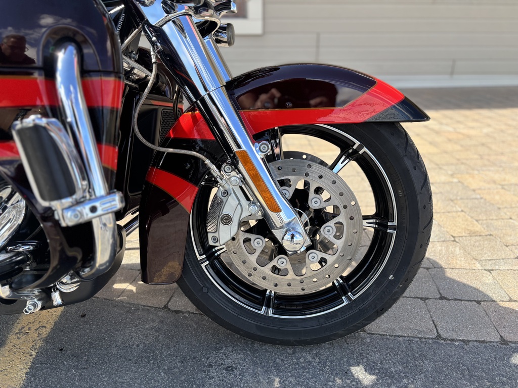 Harley-Davidson FLHTKSE CVO Ultra Limited 2017