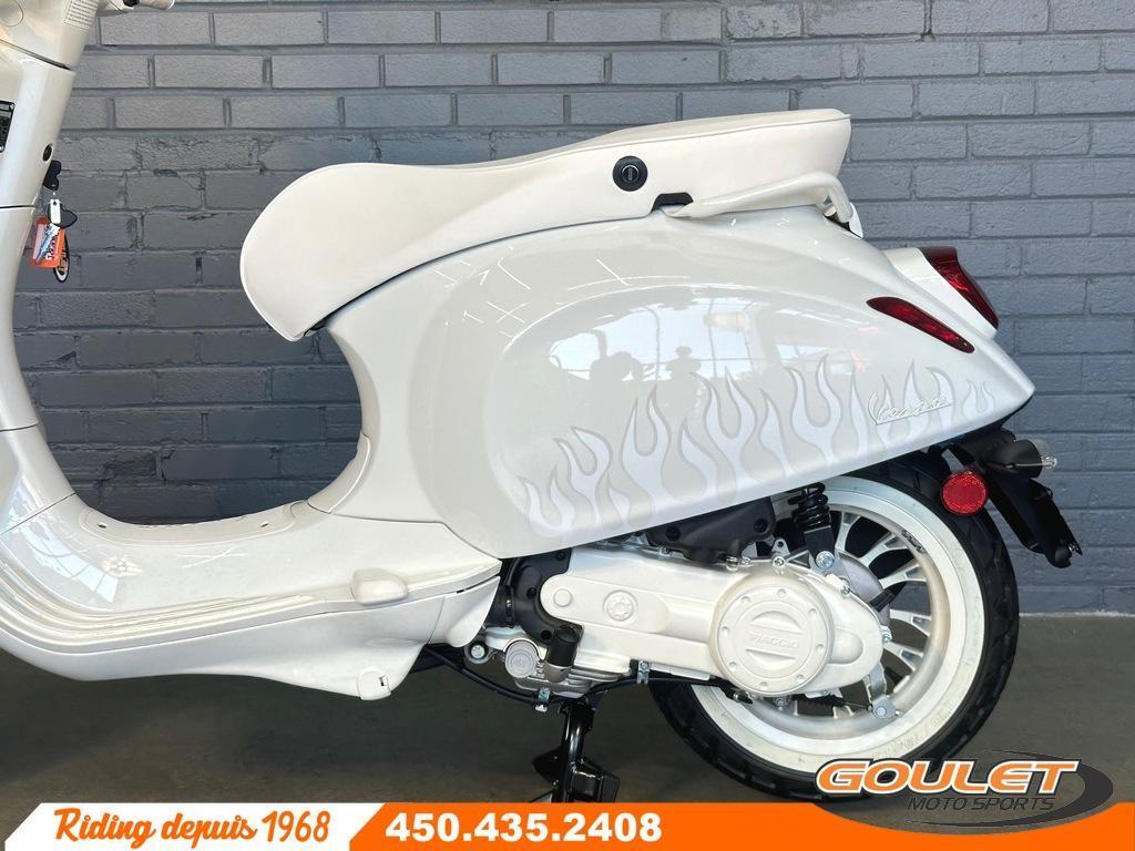 Vespa SPRINT 50 JUSTIN BIEBER 2022