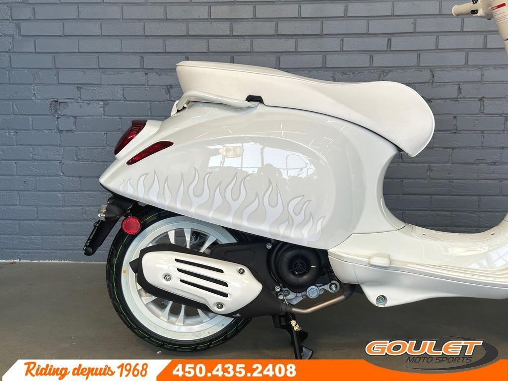 Vespa SPRINT 50 JUSTIN BIEBER 2022