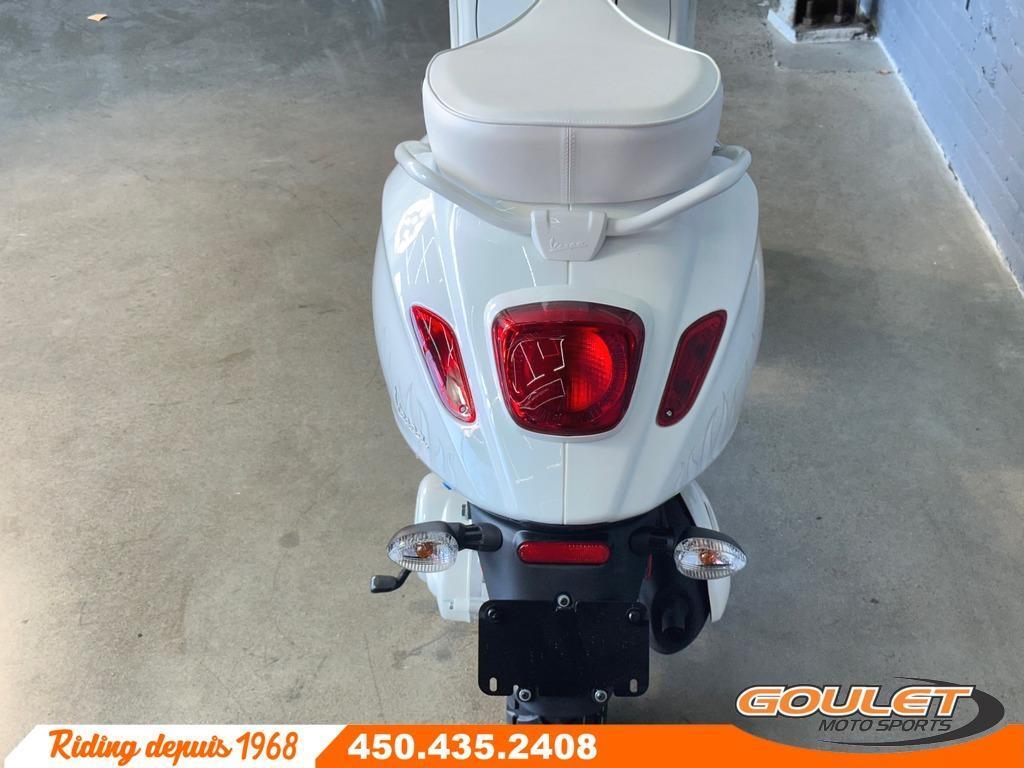 Vespa SPRINT 50 JUSTIN BIEBER 2022