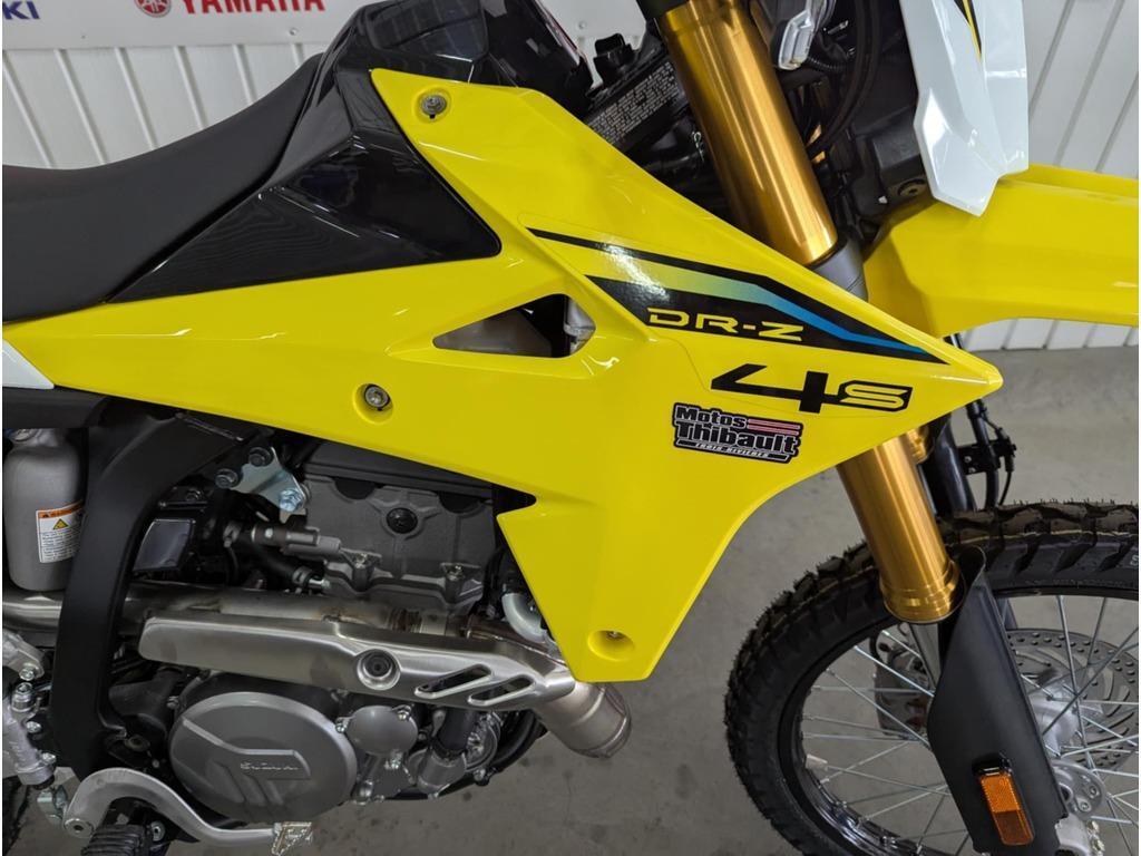 Suzuki DR-Z400 2025