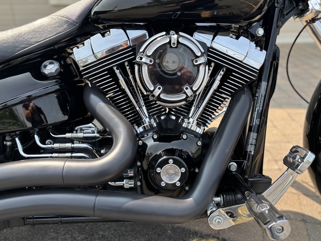 Harley-Davidson FXSB Breakout 2013