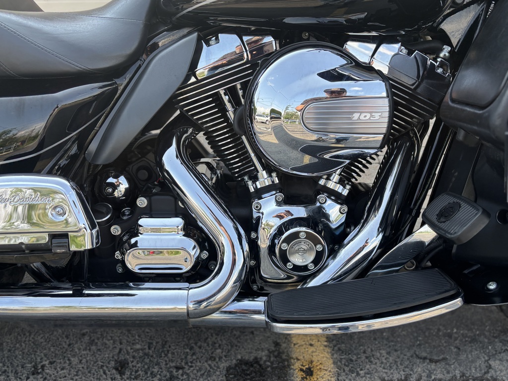 Harley-Davidson FLHTK Electra Glide Ultra Limited 2014
