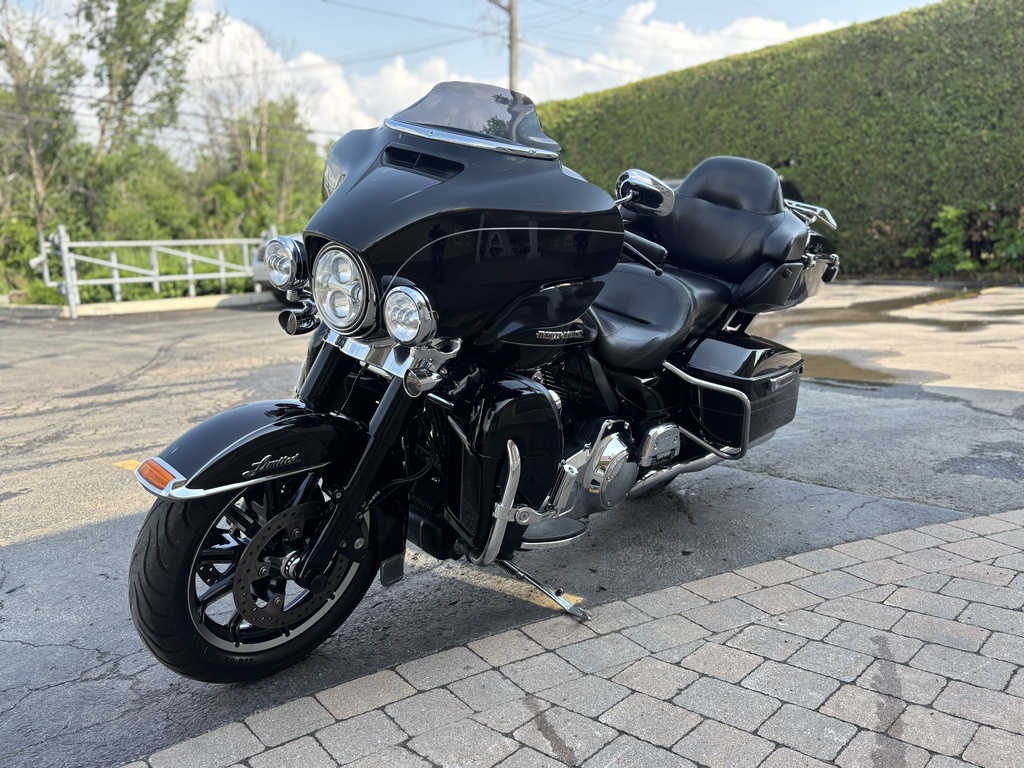 Harley-Davidson FLHTK Electra Glide Ultra Limited 2014