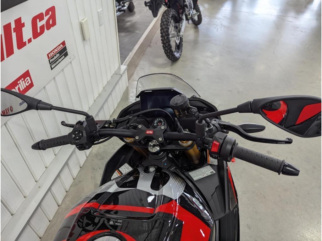 Aprilia Tuono V4 1100 Factory 2026