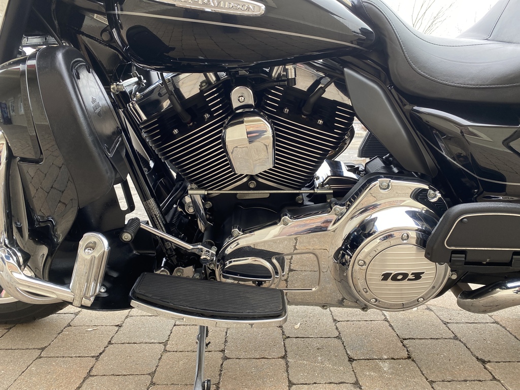 Harley-Davidson FLHTK Electra Glide Ultra Limited 2013