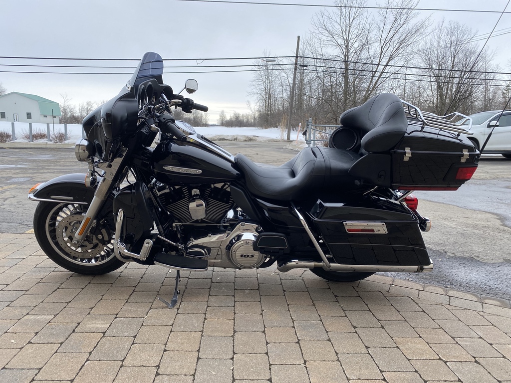 Harley-Davidson FLHTK Electra Glide Ultra Limited 2013