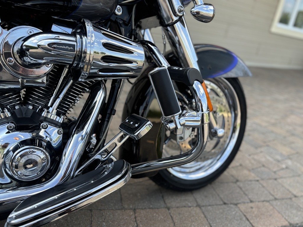 Harley-Davidson FLHRSE CVO Road King 2008