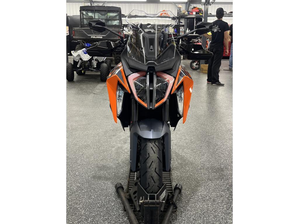 KTM 1290 DUKE GT 2024
