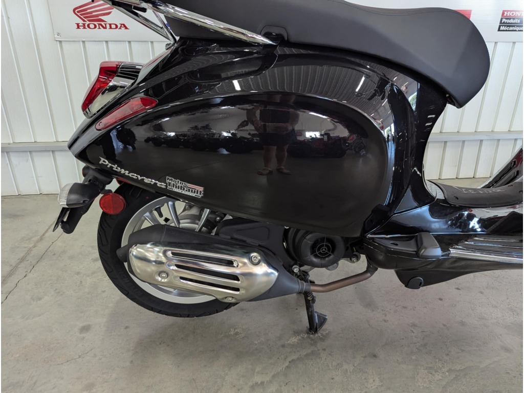 Vespa Primavera 50 2022