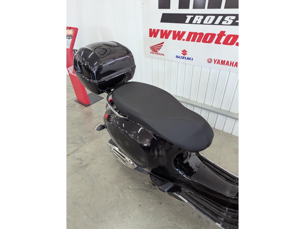 Vespa Primavera 50 2022