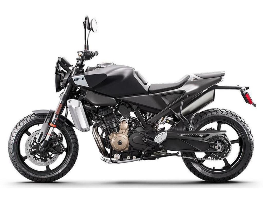 Husqvarna Svartpilen 801 2025