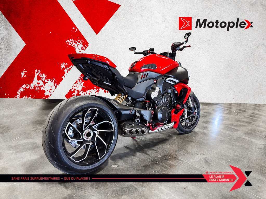 Ducati DIAVEL V4 *OPTIONS INCLUS* 2024