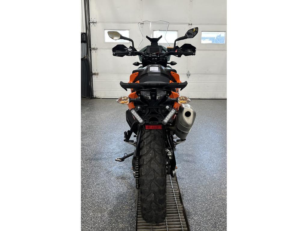 KTM 890 AVENTURE S 2022