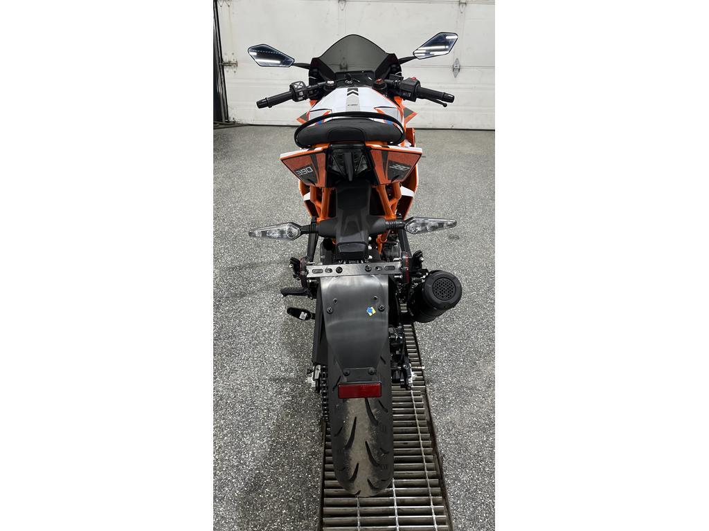 KTM RC 390 2024