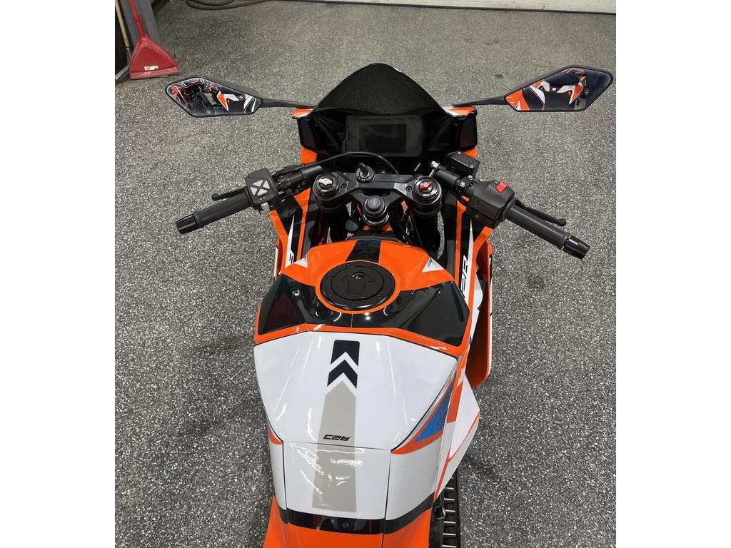 KTM RC 390 2024